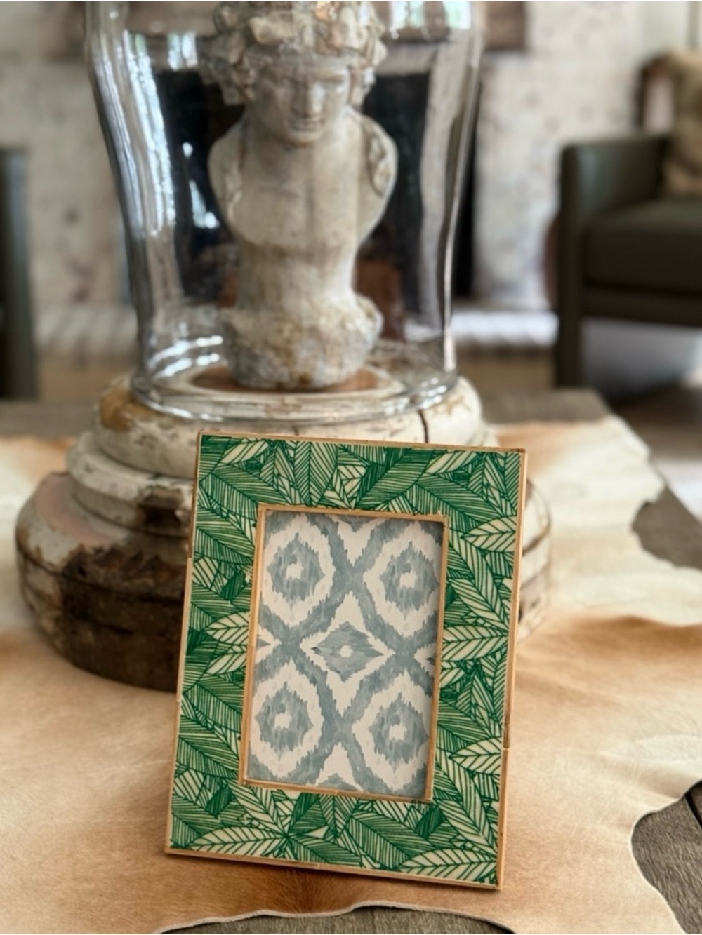 Anthropologie Cabana Green Leaf Pattern Decorative Photo Wooden Frame